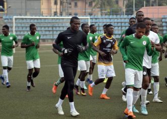 Flying Eagles Fail To Fly Over Arabians