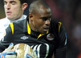 Vincent Enyeama Visits Super Eagles Training For AFCON In Uyo