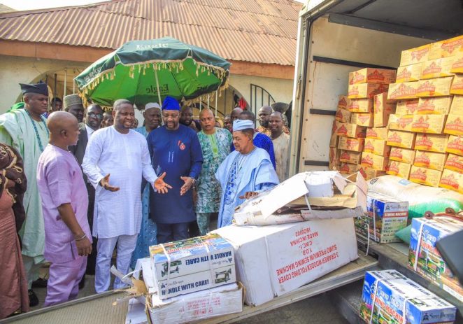 Sports Minister Donates Relief Materials To Victims Of Akesan Market Fire, Calls For More Assistance