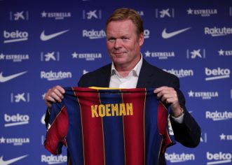 Amuneke Offers Advice To New Barcelona Coach, Koeman