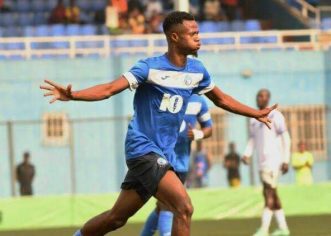 Enyimba Striker Victor Mbaoma Signs For Algerian Club