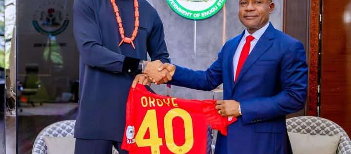 Gov Mba Hosts Super Eagles Goalkeeper Maduka Okoye in Enugu