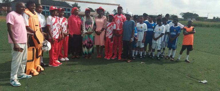 NYG: NGOs Reward St. Maria Goretti Girls’ Grammar School Hockey Team in Benin