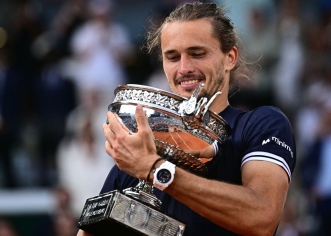 Zverev beats Cobolli in Paris to win first Grand Slam
