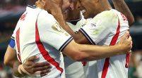 10-Man England Beat Mexico 3-2 to Reach World Cup Quarter-final