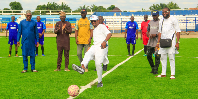 Nasarawa Veteran Footballers honour Gov. Sule’s SA on Governor’s Office Hon. Abubakar on Birthday